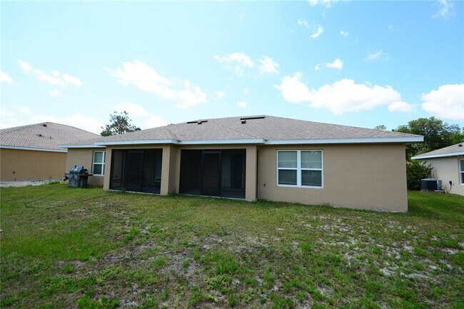Building Photo - 33 Rosecroft Ln