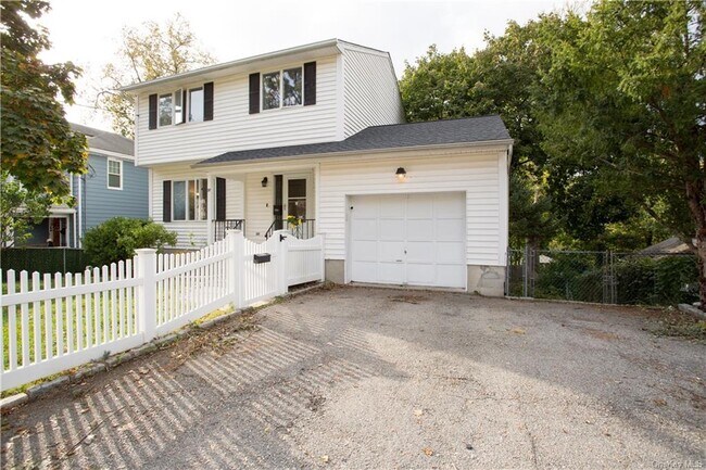 Foto del edificio - 97 Maple St