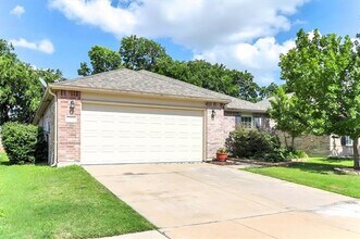Building Photo - 1713 Megan Creek Dr