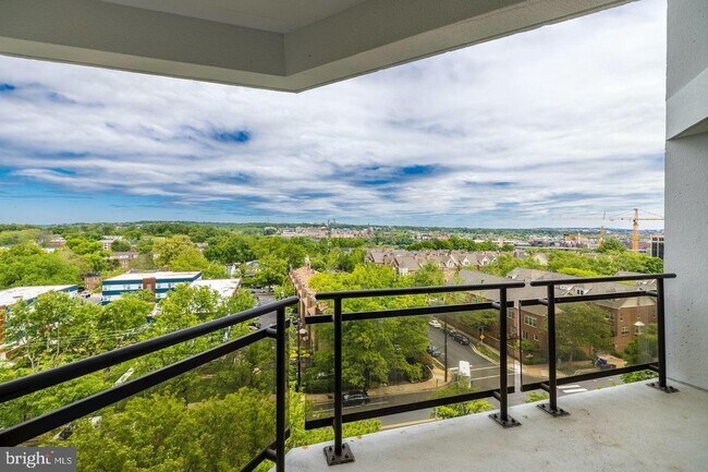 Foto del edificio - 1530 Key Blvd