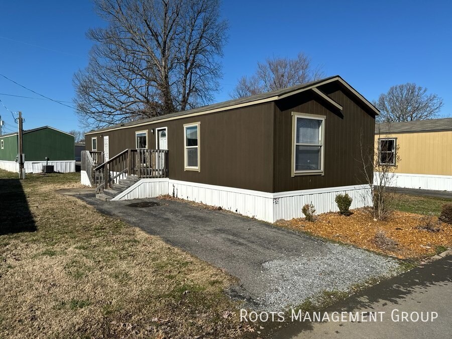 Primary Photo - Home Available to Lease - Apply Today!