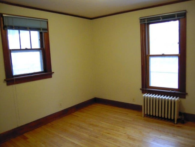 Building Photo - 416 W Doty St