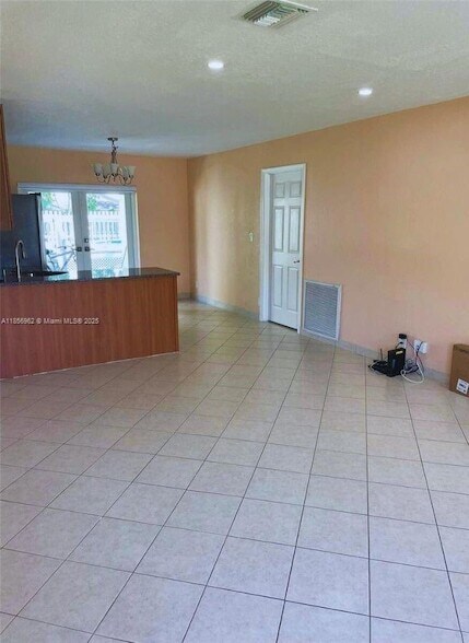 Foto del edificio - 5352 Rose Marie Ave S