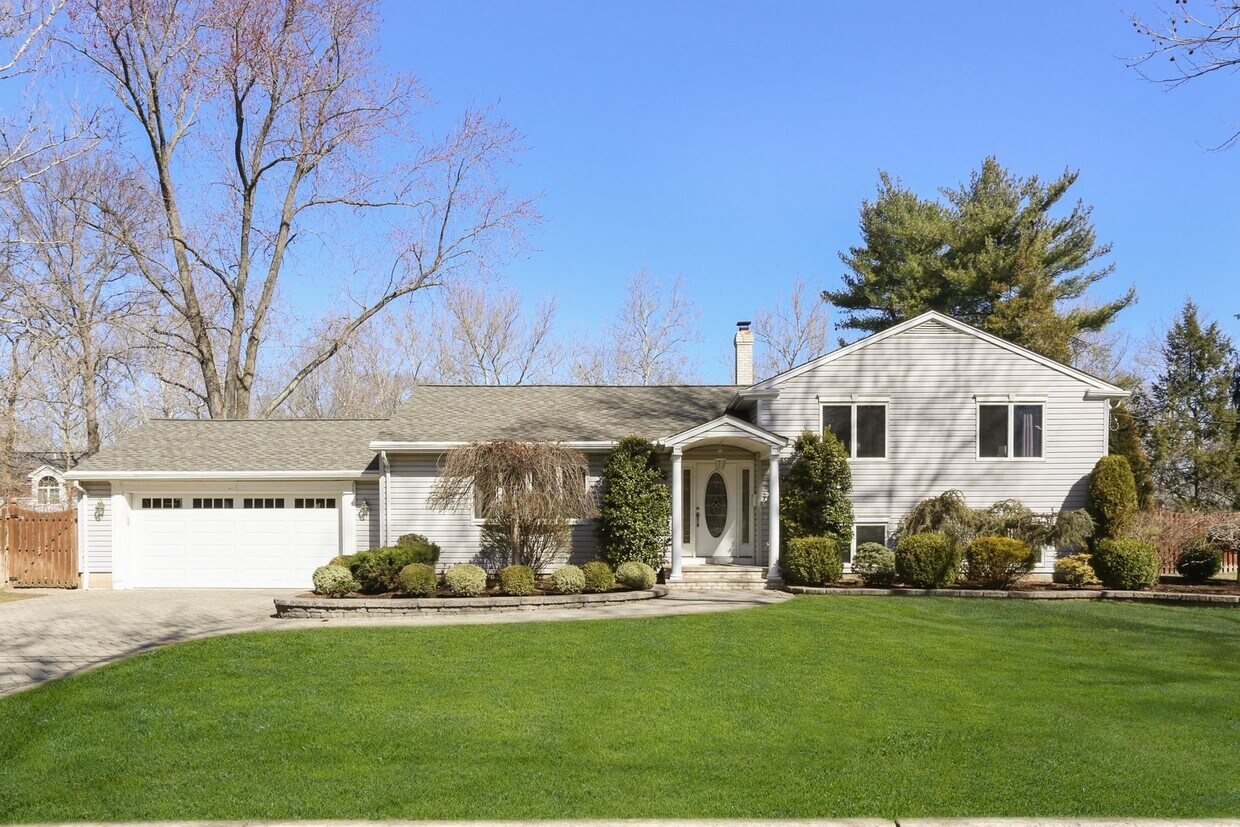 Foto principal - 1 Cedar Ct