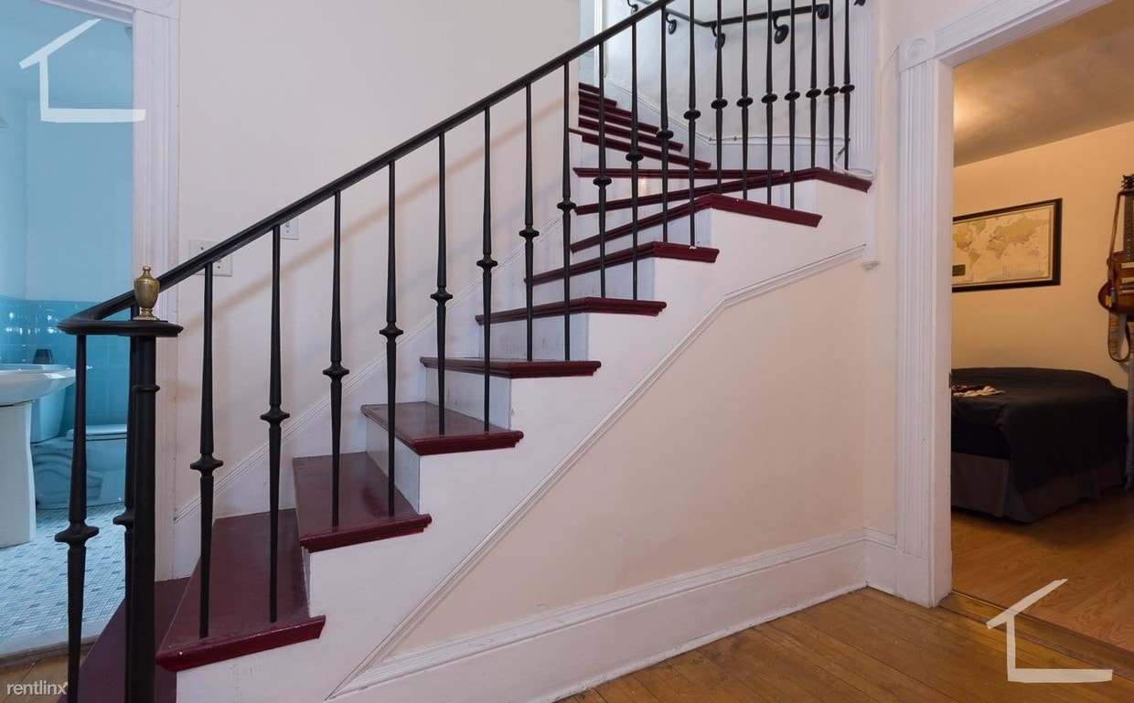 Primary Photo - 4 br, 2 bath House - 26 Mapleton St # 2J