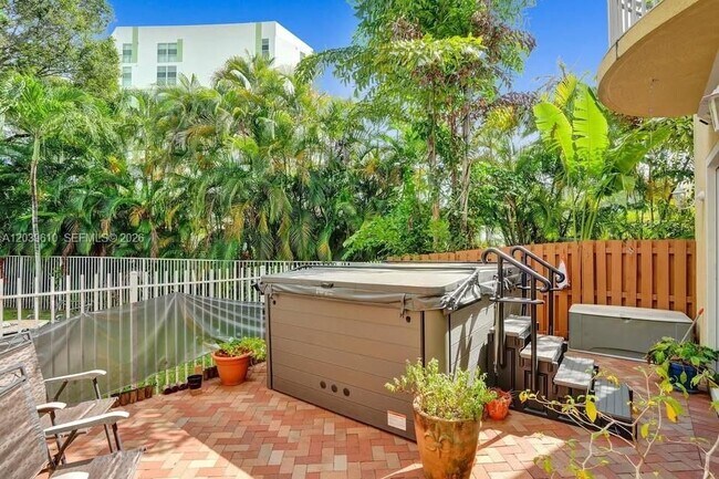 Foto del edificio - 409 SW 5th St