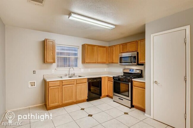 Foto del edificio - 3 br, 2.5 bath House - 14120 Briarcreek Lo...