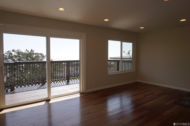 Building Photo - 342 Beaumont Blvd