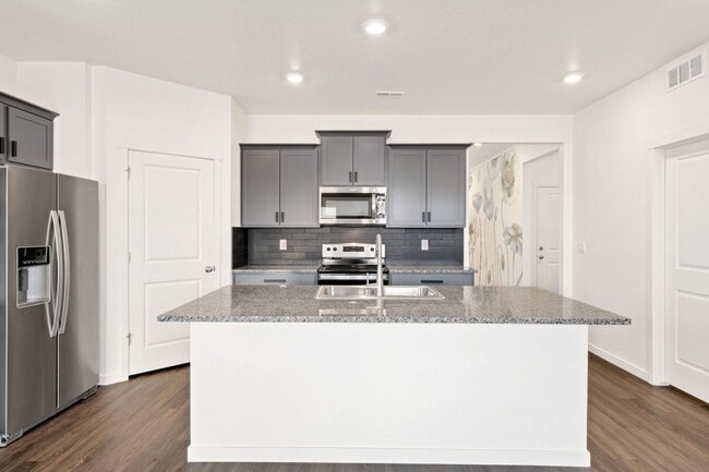 Foto del edificio - 5000 Alur St