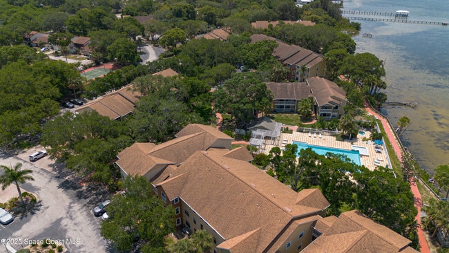 Building Photo - 225 S Tropical Trail