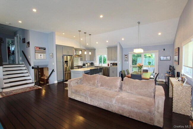 Foto del edificio - 83 Executive Dr