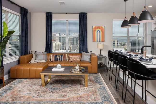 Broadstone SoBro apartments — community photo - Broadstone SoBro