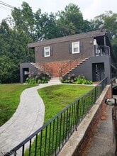 Building Photo - 60 Star Lake Rd