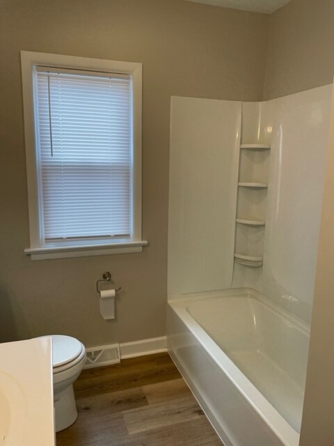Building Photo - 1066 Northview Dr