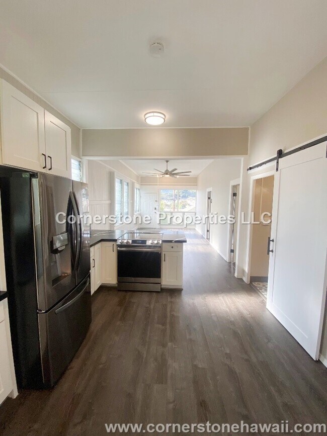 Building Photo - 227 Auwaiolimu St