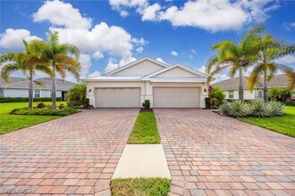 Building Photo - 14610 Edgewater Cir