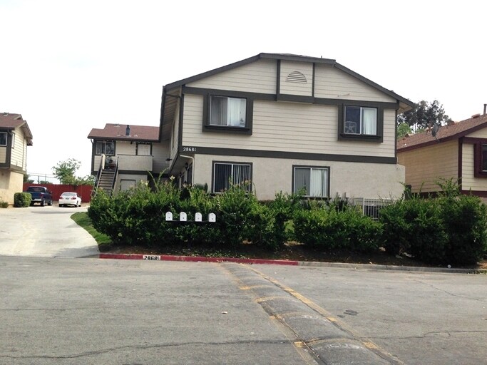 Foto del edificio - 28681 Calle Del Lago