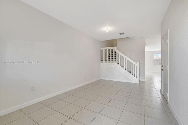 Foto del edificio - 12910 NW 23rd Pl