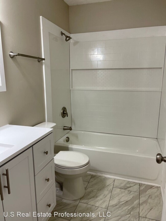 Building Photo - 4 br, 2 bath House - 713 Dover Lane
