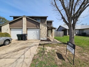 Building Photo - 3106 Trenton Dr