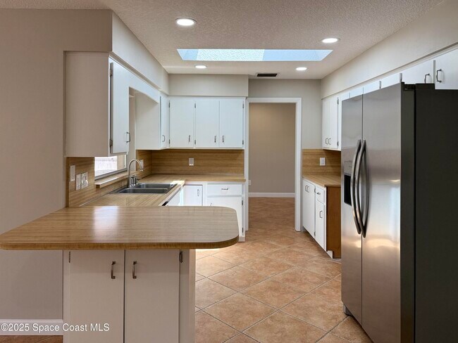 Foto del edificio - 213 Harbour Dr W