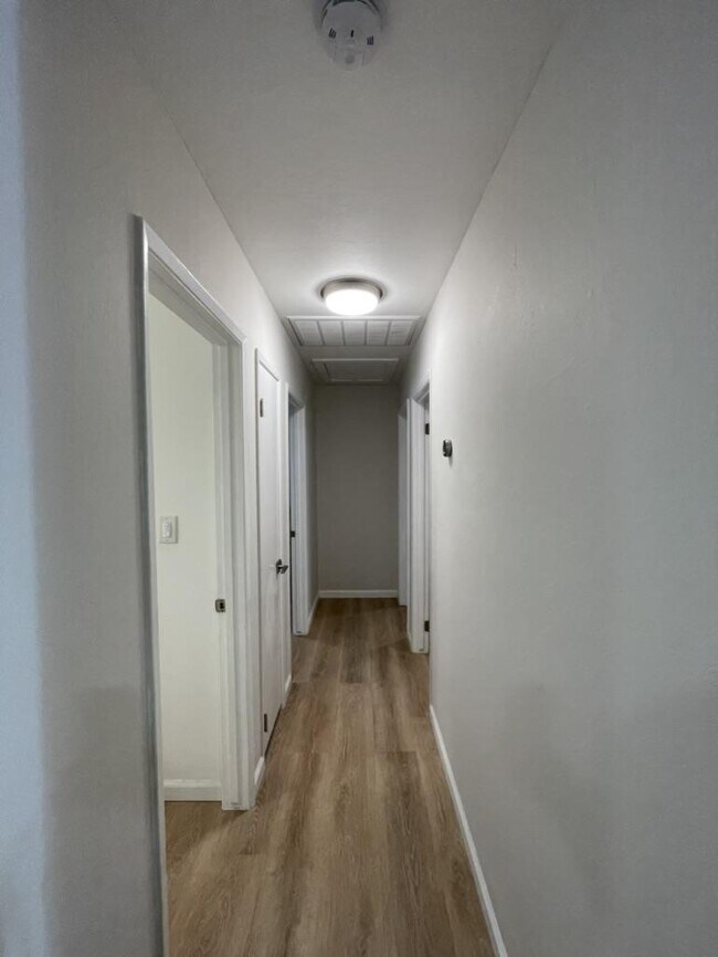 Foto del edificio - 1821 Andrews Ave