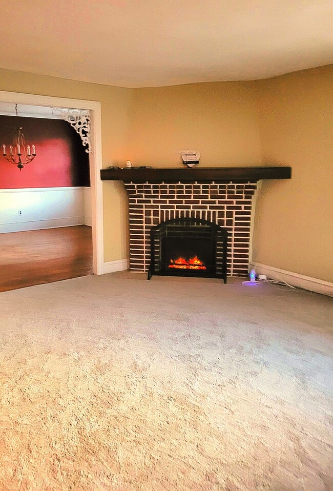 Photo - 162 E Essex Ave Apartment