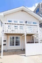 Building Photo - 129 N Derby Ave