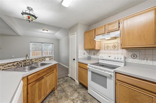 Foto del edificio - 806 Springfield Dr