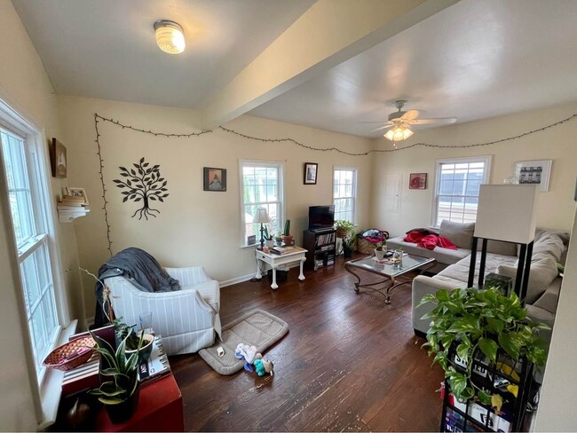 Building Photo - 4 Woodall Court