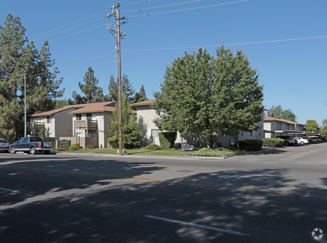 Building Photo - Edgewood Apartments