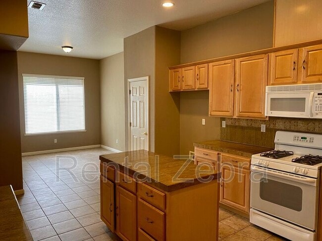 Building Photo - 3528 Temecula Ct