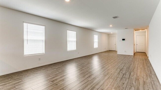 Building Photo - 5605 Timber Pt Dr