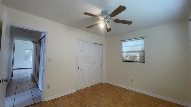 Foto del edificio - 6770 Roosevelt St