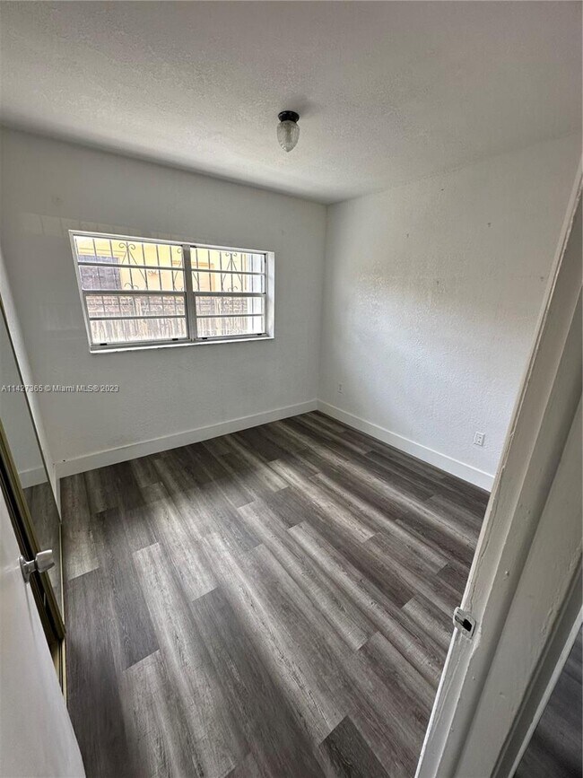 Building Photo - 8981 SW 36th St