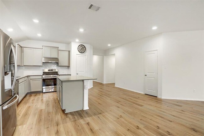 Foto del edificio - 525 Sebring Cir