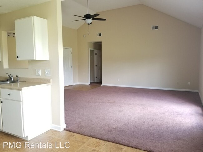 Building Photo - 4 br, 3 bath House - 5039 Scotch Pine - 1