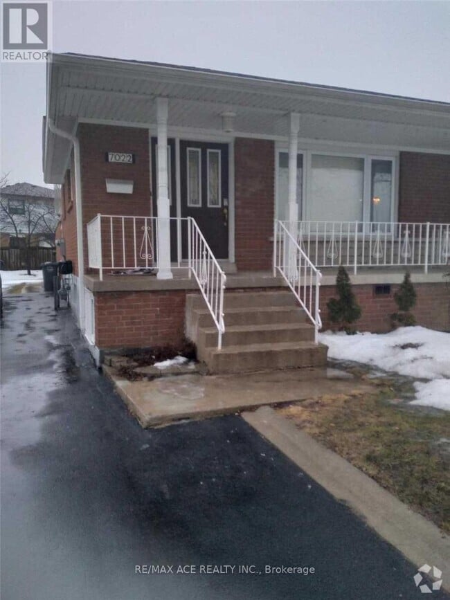 Building Photo - 7022 Chigwel Ct