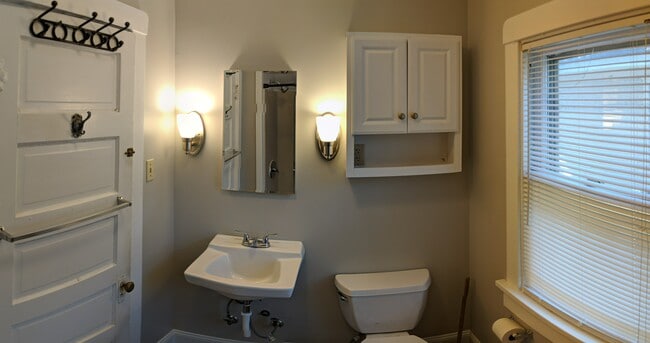Newly remodeled bathroom - 1202 North University Street