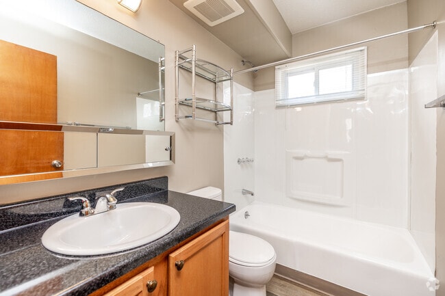 1BR, 1BA - 530 SF - Imperial Grand Prix