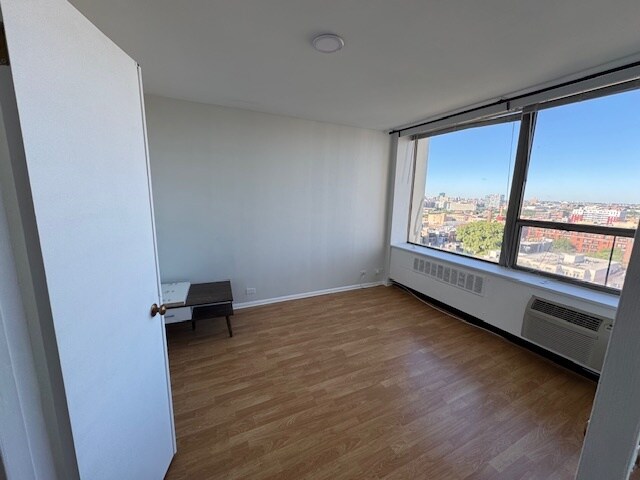 Foto del edificio - 1455 N Sandburg Terrace