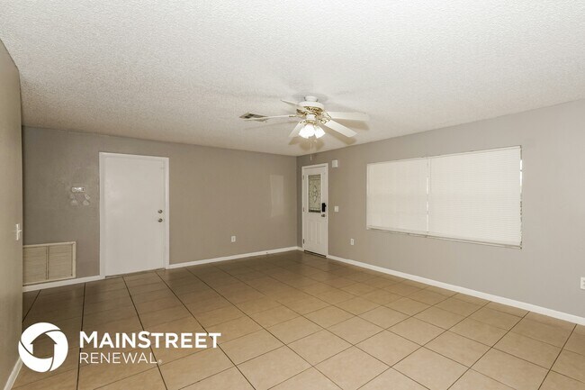 Foto del edificio - 2208 Spring Cir