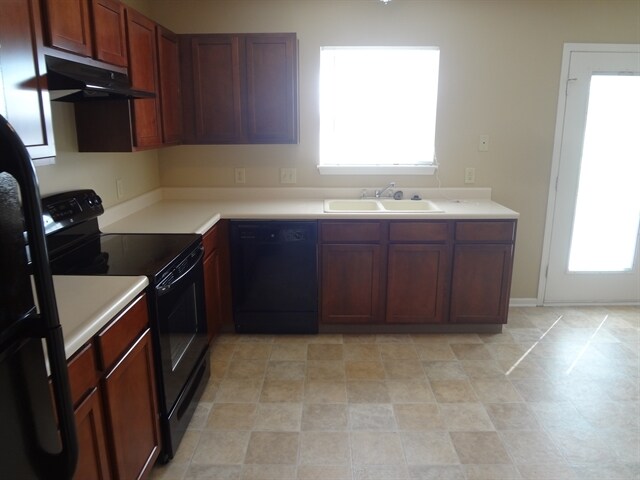 Foto del edificio - 6711 Earlswood Dr
