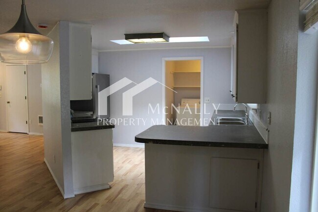 Foto del edificio - 13715 100th Ave NW