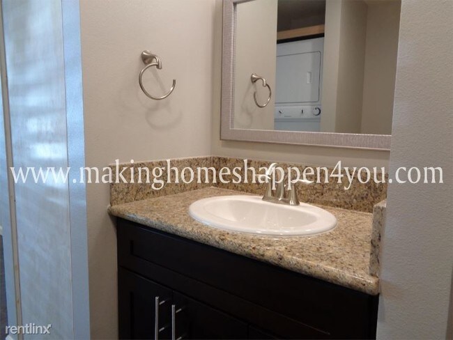 Building Photo - Studio, 1 bath Apartment - 396 View Dr NW