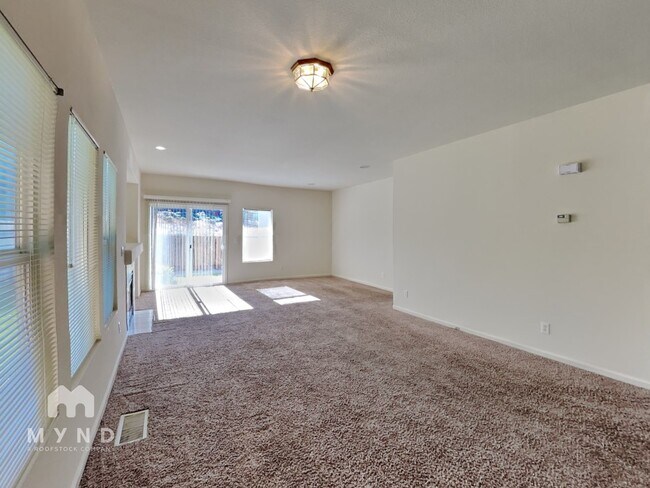 Building Photo - 5518 Spandrell Cir