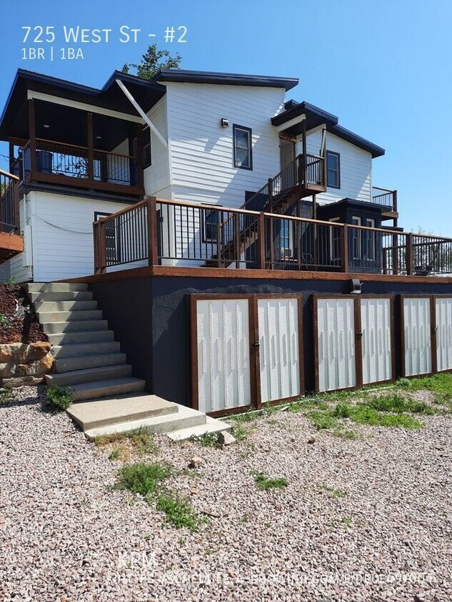 Foto principal - 725 West St