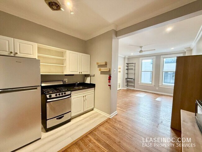 Foto del edificio - 1300 Massachusetts Ave NW