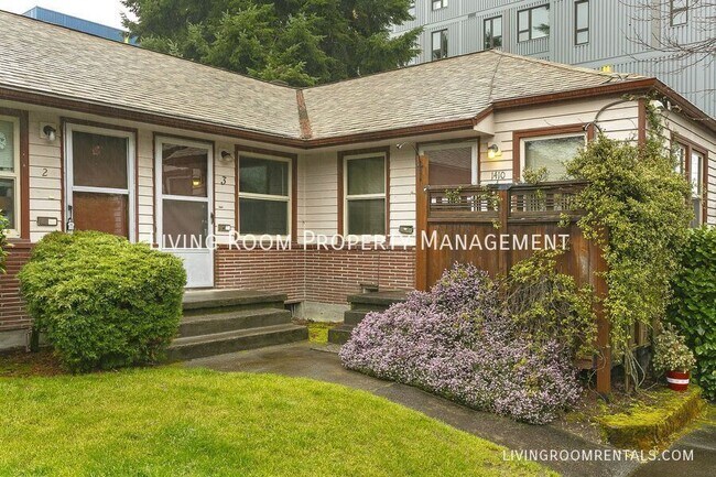 Foto del edificio - 1410 N Webster St