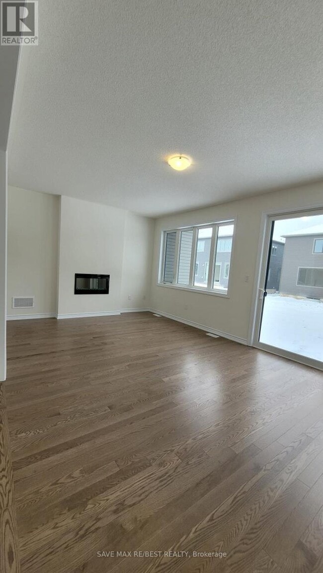 Building Photo - 79 Sun Vly Ave